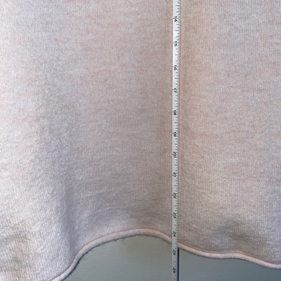 H&M Light Pink V-Neck Sweater - Picture 3 of 5